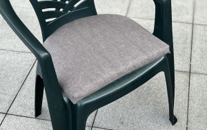Malý polstr na židli, světlešedý melír